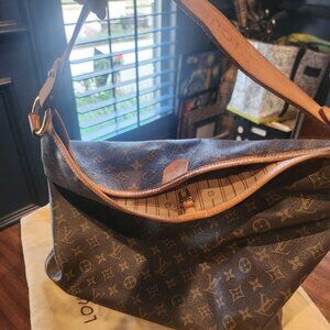 Louis Vuitton Purse